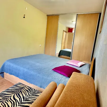 Neriesapartment No.1 Holidays By J. Basanaviciaus Apartament Połąga